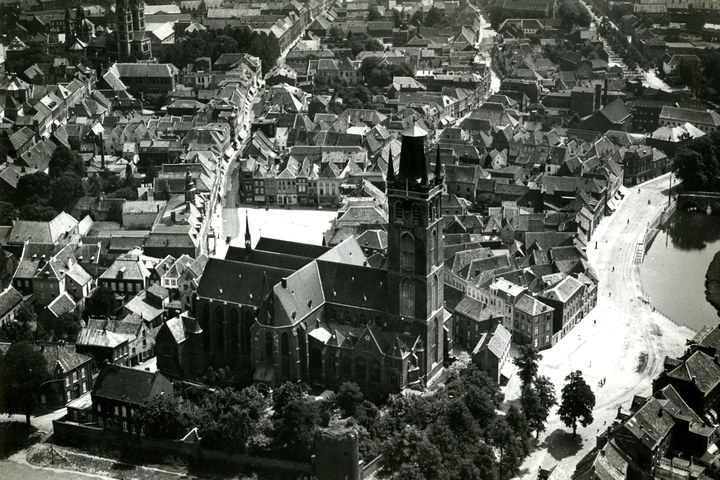 ‘Top Down’: Roermond gezien vanuit de lucht - Expositie Historiehuis