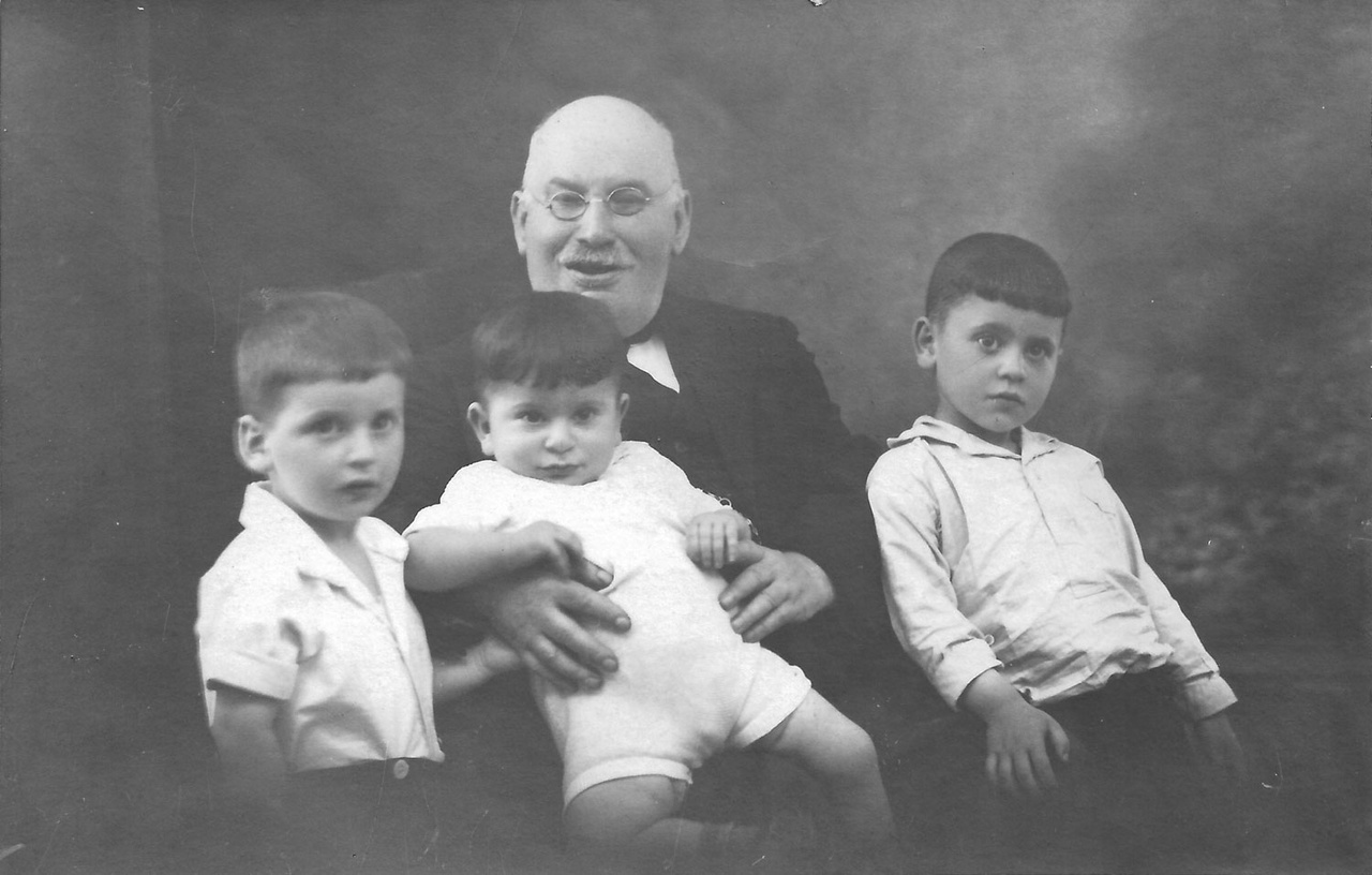 Levie, Louis Sallie, René Leo en Julius Samuel Goudsmit