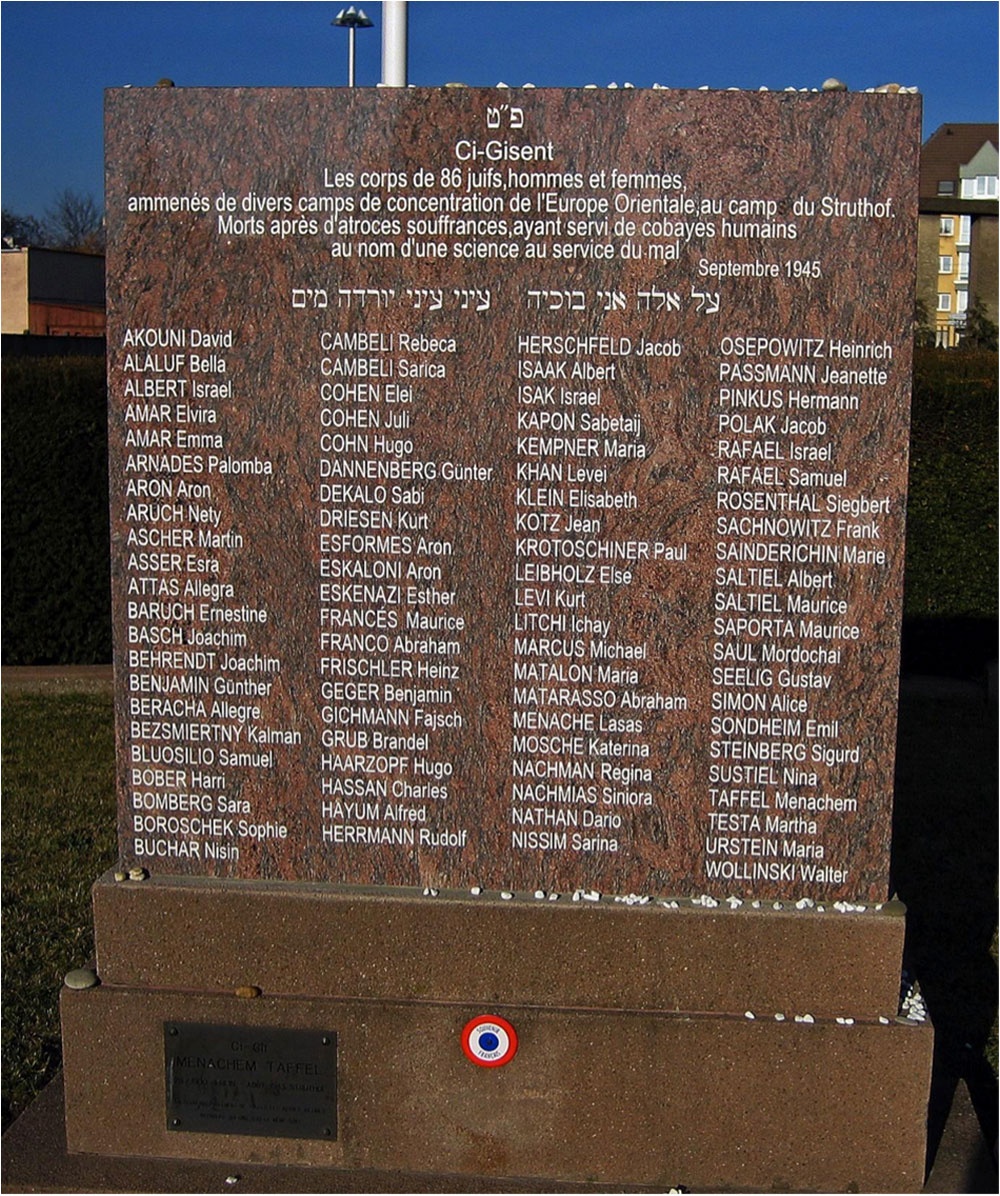 Monument begraafplaats Straatsburg-Croenenbourg