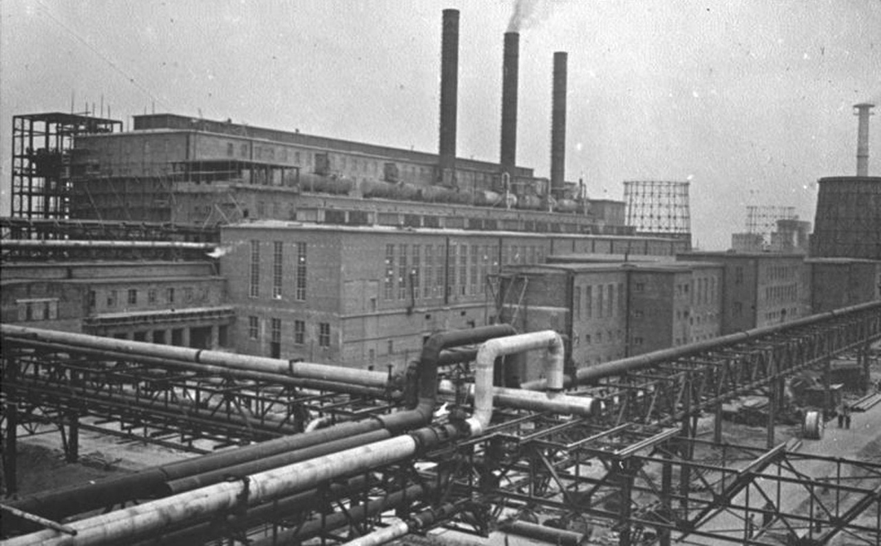 IG Farben-fabriek voor dwangarbeiders in Monowitz bij Auschwitz