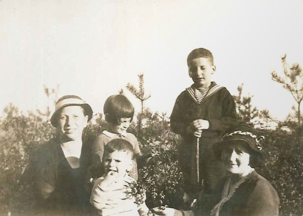 Hermine Wolf-Goudsmit, Herbert Wolf, Felicitas Wolf, Elsa Goudsmit-Wolf, Reé Goudsmit