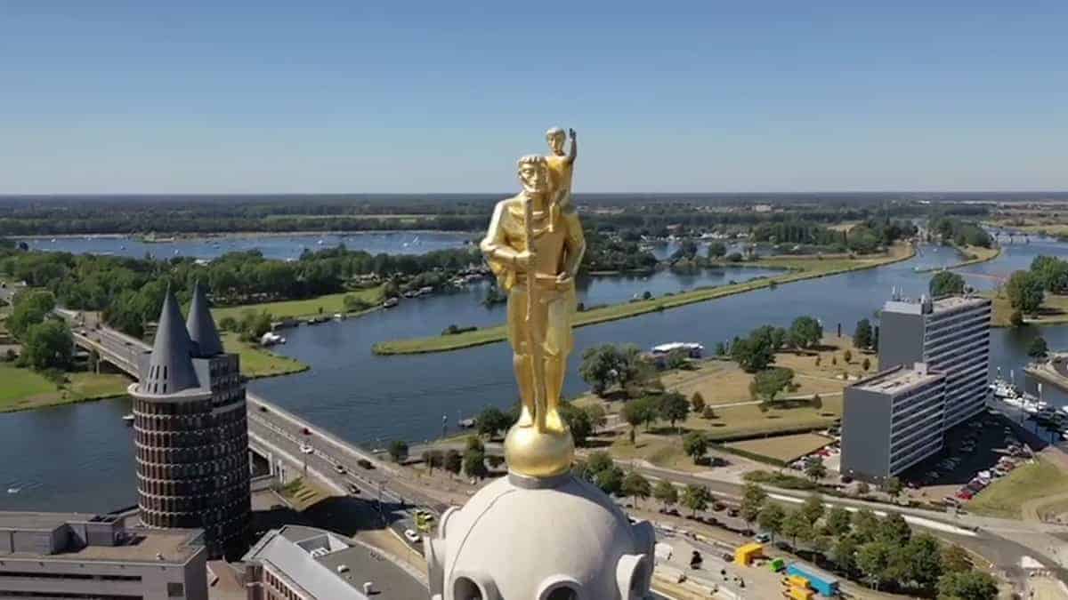 archiefroermond-gouden-christoffel-kathedraal.jpg
