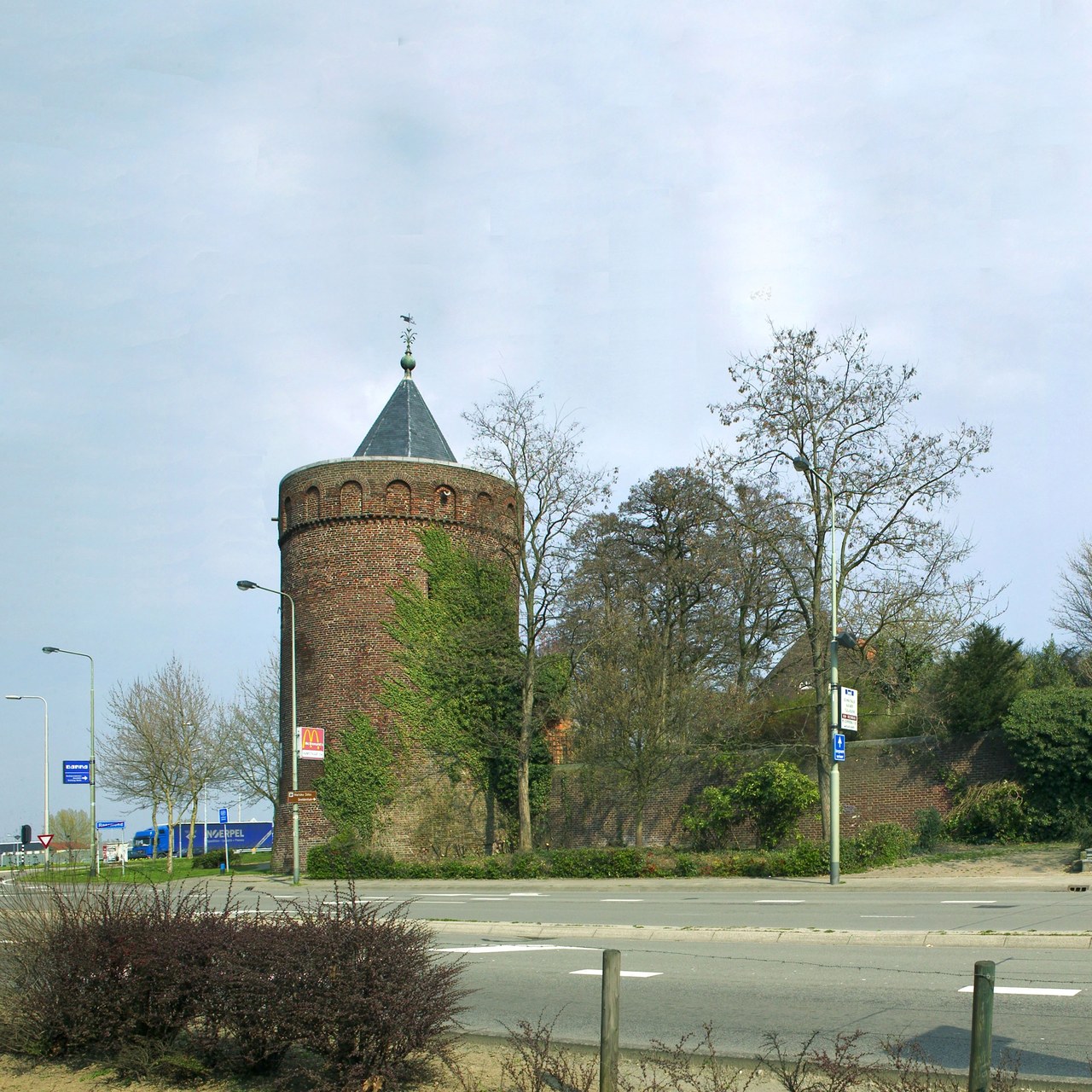 archiefroermond-rattentoren-buitenop.jpg
