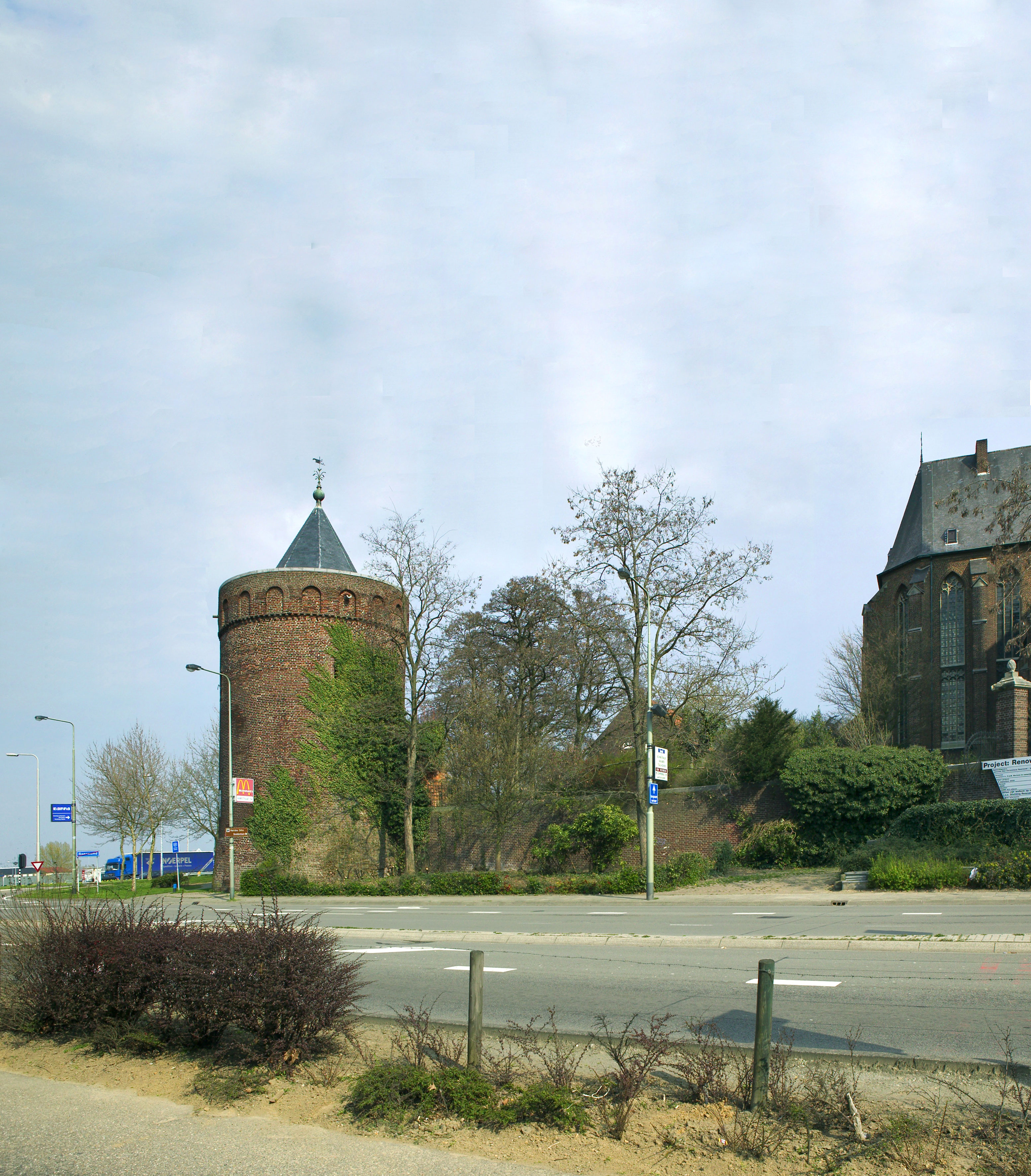 archiefroermond-rattentoren-buitenop.jpg