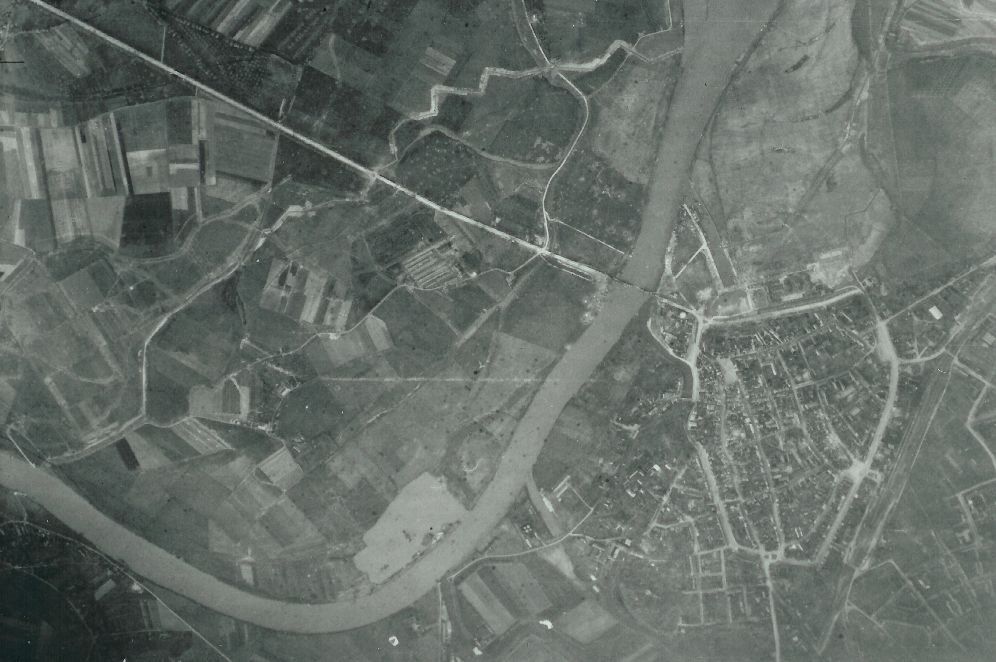 Art 12 Brückenkopf Hatenboer.jpg