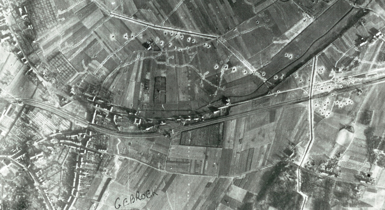 Art 01 Luchtfoto trein.jpg