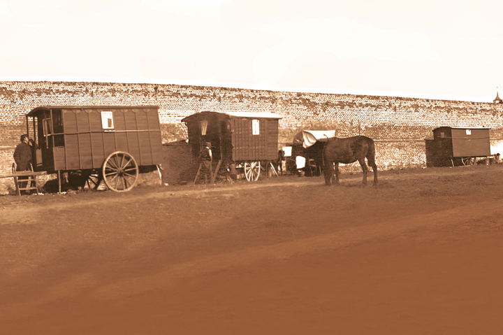 Groep woonwagens familie Bamberger-Steinbach.png